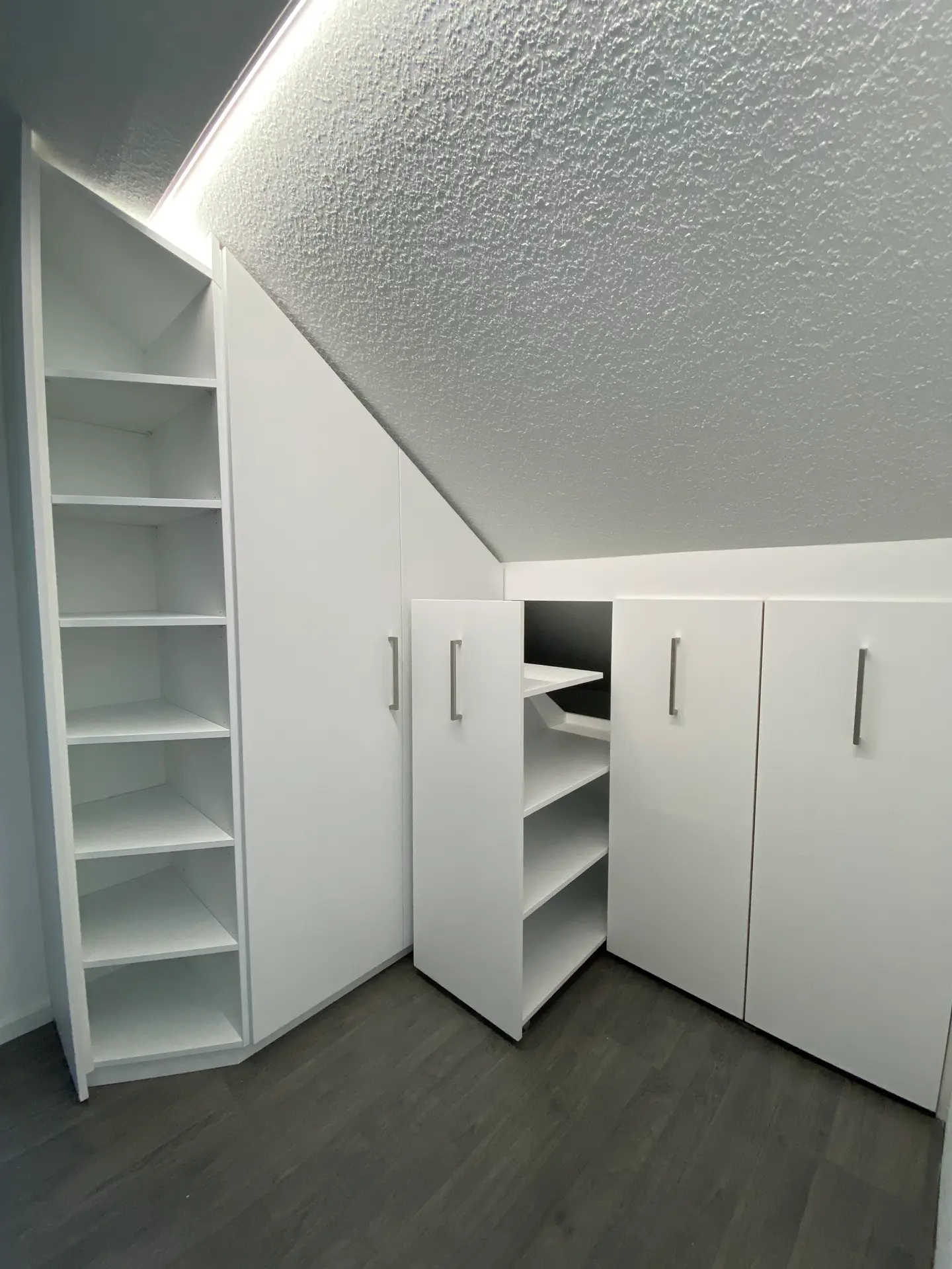 Pfaff Mahnke privater Wohnraum Einbauschrank 1